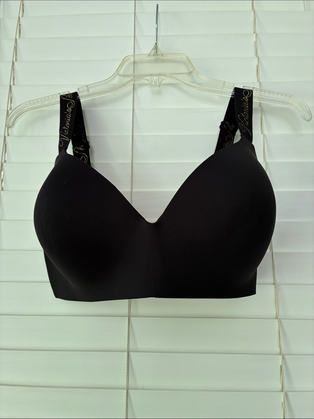 Victoria’s Secret Bra T Shirt Wireless Gold Glitter Logo Black SZ 34F (34DDD)